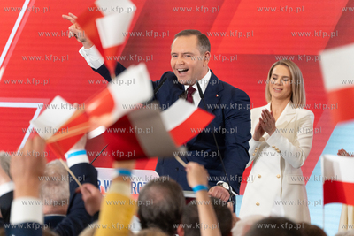 Gdańsk. Historyczna sala BHP. Wieczór wyborczy Karola...