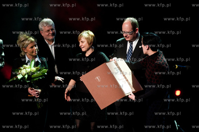 Gdansk. Teatr Wybrzeze. Uroczystosc wreczenia nagrod...