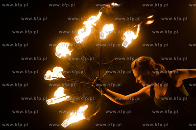 Pruszcz Gdanskich. Pierwsza edycja Festiwalu Swiatla.
Nz...