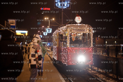 Gdansk. Przystanek tramwajowy przy Dworcu PKP. Specjalna...