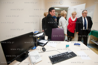 Gdansk. Uroczystosc zakonczenia II etapu rozbudowy...