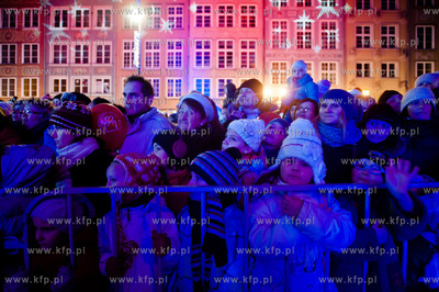 Gdansk. Dlugi Targ. Uroczyste zapalenie swiatelek na...
