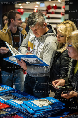 Gdynia. Centrum Handlowe Riviera. Premiera i promocja...