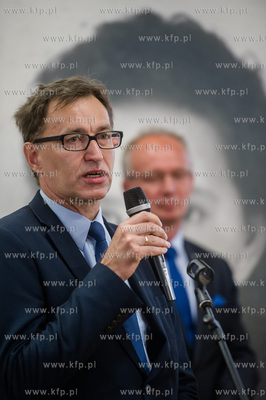 Gdańsk. Historyczna sala BHP. Konferencja prasowa...