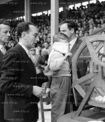 Losowanie na stadionie Lechii Gdansk gdanskiej gry...