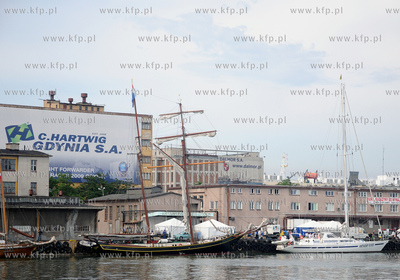 Gdynia w przeddzien Zlotu Zaglowcow - The Tall Ships...