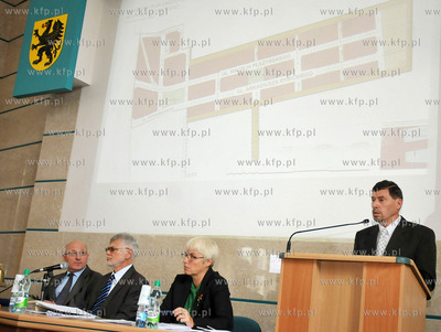 Podczas Sesji Rady Miasta Gdyni jednoglosnie uchwalono...