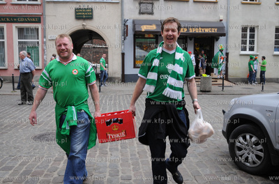 Gdansk. Kibice z Hiszpanii i Irlandii opanowali gdanska...