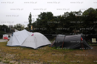 Gdansk, okolice Urzedu Miejskiego. Protest glodowy...