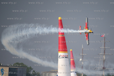 Gdynia - 4. przystanek Mistrzostw Swiata Red Bull Air...