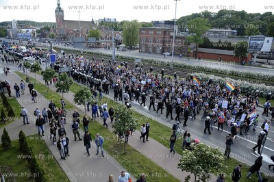 Gdansk I Trojmiejski Marsz Rownosci organizowany przez...