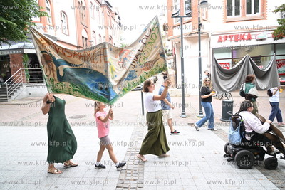 Marsz dla Zdrowia Psychicznego #poGodność i okazania...