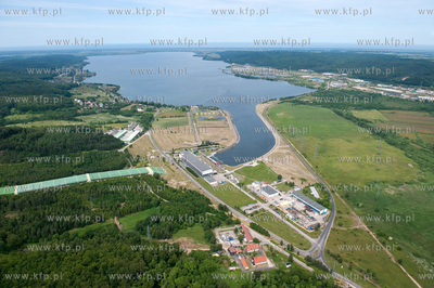 Elektrownia Szczytowo Pompowa w Zarnowcu, nad jeziorem...