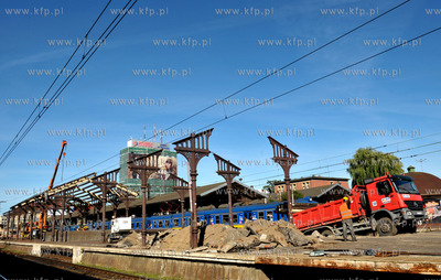 Remont 3 peronu na Dworcu Glownym PKP w Gdansku zwiazany...