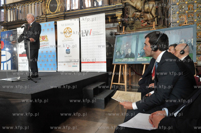 70 urodziny Lecha Walesy. Uroczysta gala wreczenia...