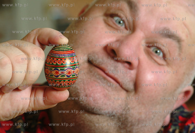 Rudi Schuberth i jego wlasnorecznie wymalowane wielkanocne...