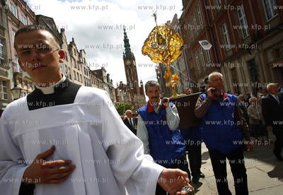 Gdansk. Sw. Bozego Ciala. Nz procesja ulicami starowki.
11.06.2009
fot....