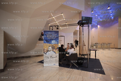38 Gdynia Festiwal Filmowy. Foyer Teatru Muzycznego.
13.09.2013
fot....