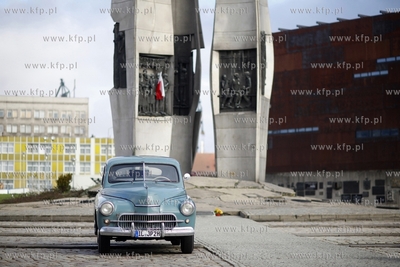 Zabytkowy samochod marki Warszawa, ktora jezdzil Karol...
