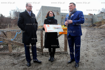 Dariusz Michalczewski przekazal 60.000 zl na budowe...