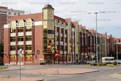 Gdansk. Zespol budynkow Artus Park przy ul. Dlugie...
