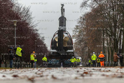 Gdynia. Transport ORP Sokół do Muzeum Marynarki Wojennej.
23.11.2023
fot....