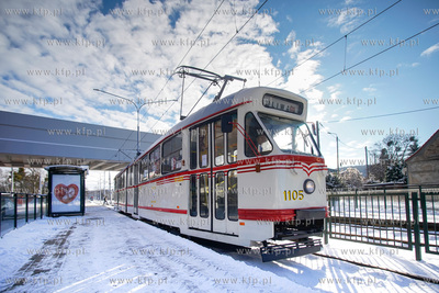 Zabytkowy tramwaj Konstal 102Na wyruszył w trasę...