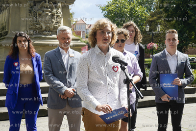 Targ Drzewny w Gdąńsku. Konferencja prasowa posła...