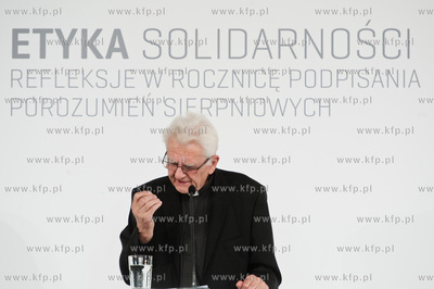 Gdansk. Dwor Artusa. Spotkanie pt Etyka solidarnosci...