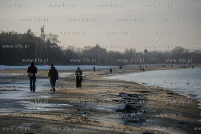 Gdańsk. Plaża w Brzeźnie.
16.02.2017
fot. Mateusz...