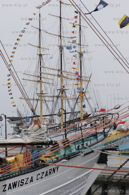 Gdynskie urodziny Niepodlelej. Nz. Gala banderowa na...