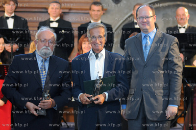 XIII Festiwal Gwiazd w Gdansku. Dwor Artusa - rozdanie...