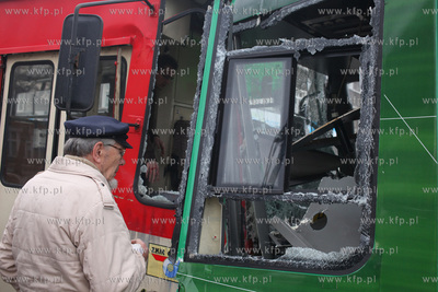 Gdansk, na skrzyzowaniu al.Grunwaldzkiej z Wojska Polskiego.doszlo...