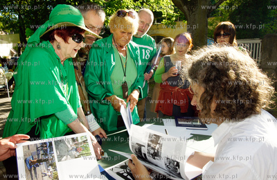Sopot. Swieto ul. Kasprowicza podczas ktorej odbyla...