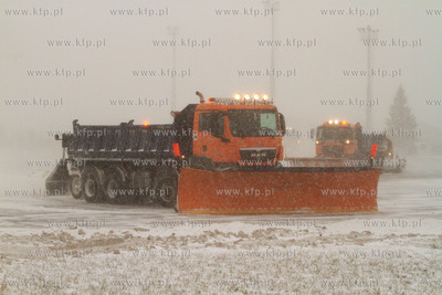Gdansk, Rebiechowo. Akcja zima w Porcie Lotniczym Gdansk...