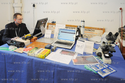 "Atomowy Autobus - Mobilne Laboratorium" projekt realizowany...