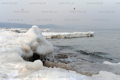 Sopot. Mroz znacznie ponizej 10 stopni spowodowal zamarzniecie...