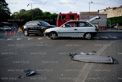 Gdansk. Wypadek na skrzyzowaniu ul. Kartuskiej i Pohulanki....