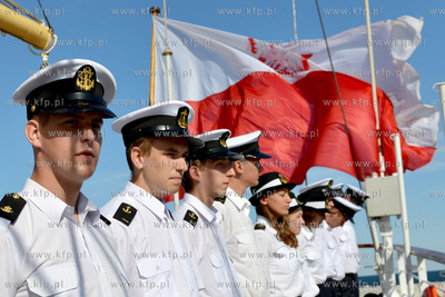 Ponad 90 kardiologów i kardiochirurgów z Polski wypłynęło...