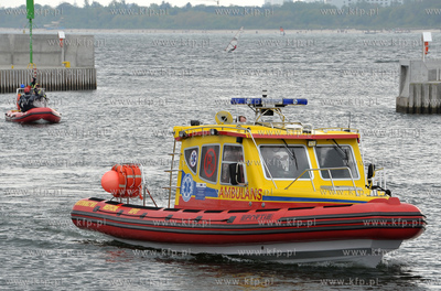 Sopot. Zatoka Gdanska. Okolo godziny 11 zatonela lodz...