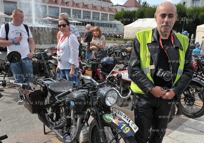 Sopot. Skwer Kuracyjny. Zlot zabytkowych motocykli....