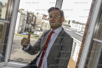 Slupsk. Greenpeace ufundowal budowe elektrowni slonecznej...