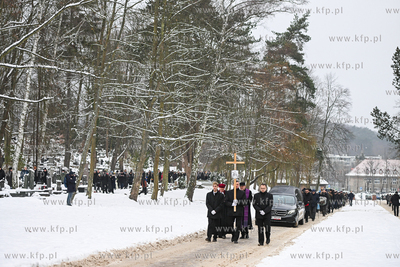 Pogrzeb Pawła Huelle na cmentarzu Srebrzysko 07.12.2023...