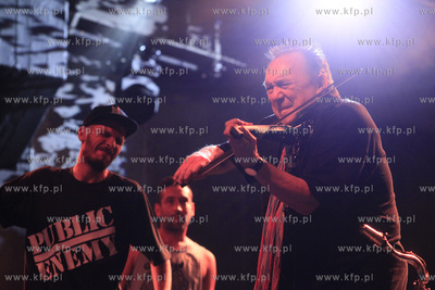 Koncert z cyklu Meskie Granie w klubie B90 na terenie...