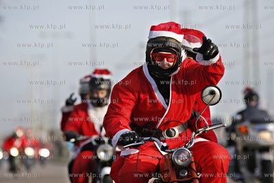 Gdansk. XIII edycja parady Mikolaje na Motocyklach....
