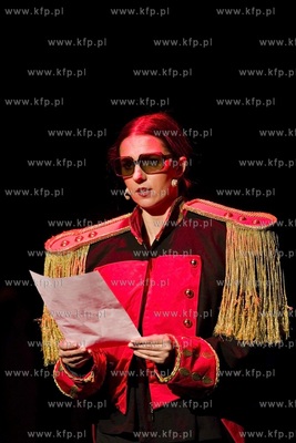 Teatr Miniatura w Gdańsku.  Koncert noworoczny Peron,...