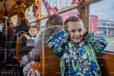 Mikołajkowy tramwaj na gdańskich torach. 06.12.2025...