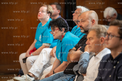 XIV sesja Rady Miasta Sopotu. Podczas sesji wręczono...