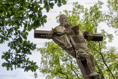 Sopot. Złożenie kwiatów pod krzyżem papieskim w...