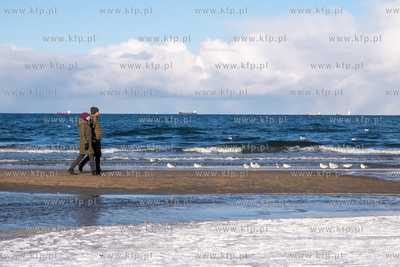 Gdańsk. Zimowa aura na plaży w Jelitkowie. 16.02.2025...